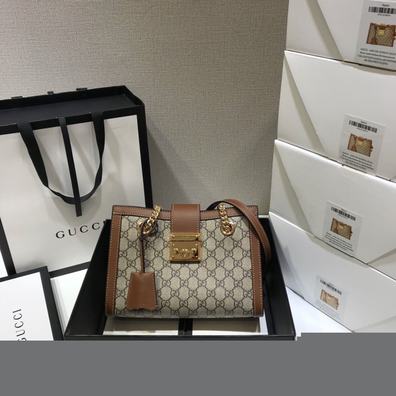 G*u*i shopping bags